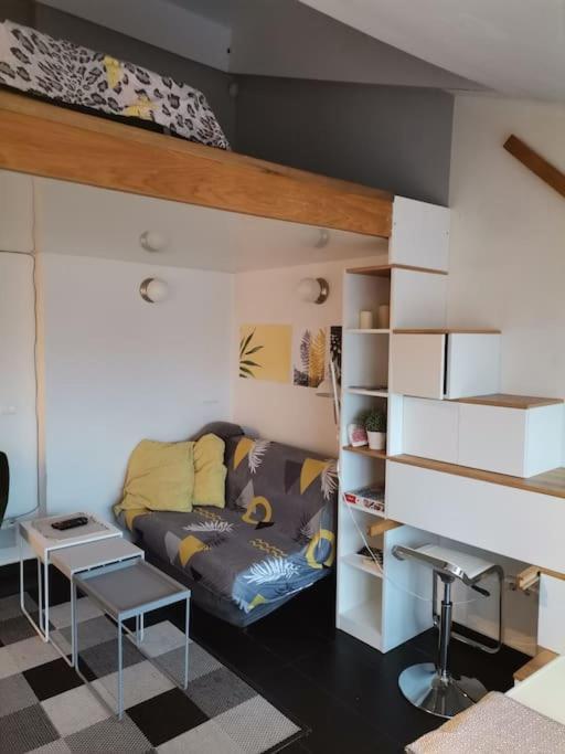 Sky-View Apartmentin Perfect City Center Sofia Bagian luar foto